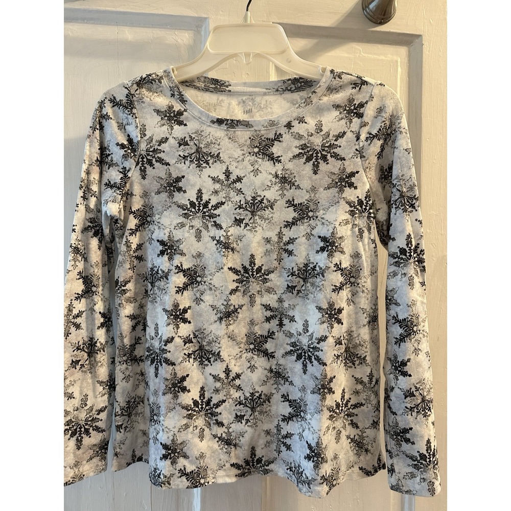 J. Jill Pima Cotton Scoop Neck Long Sleeve Snowflake Pattern